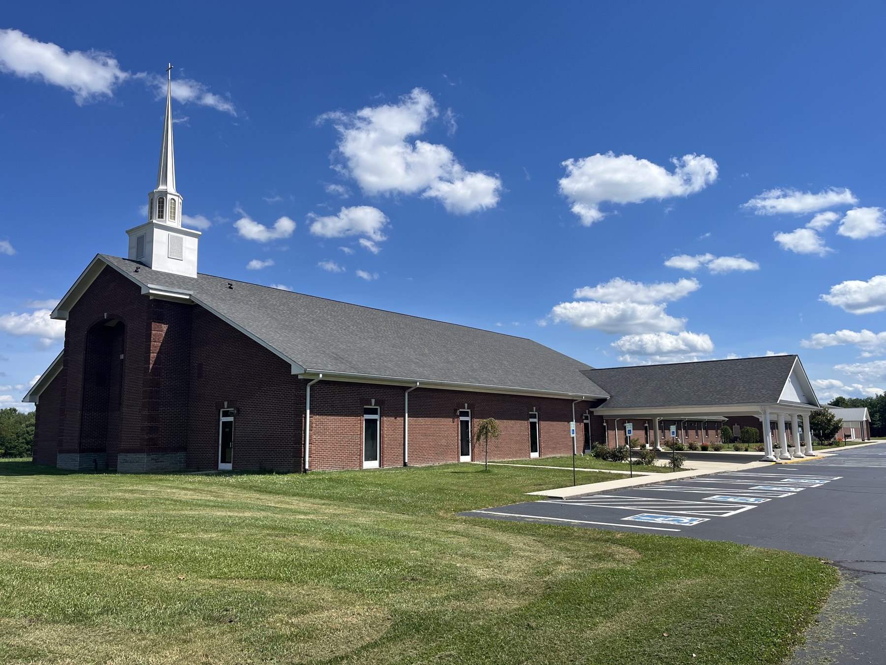 First Baptist Church, Crossville, Tennessee
